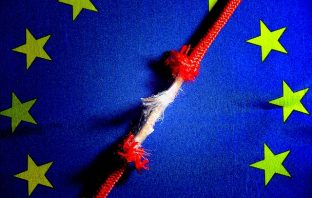EU Flag - breaking connections